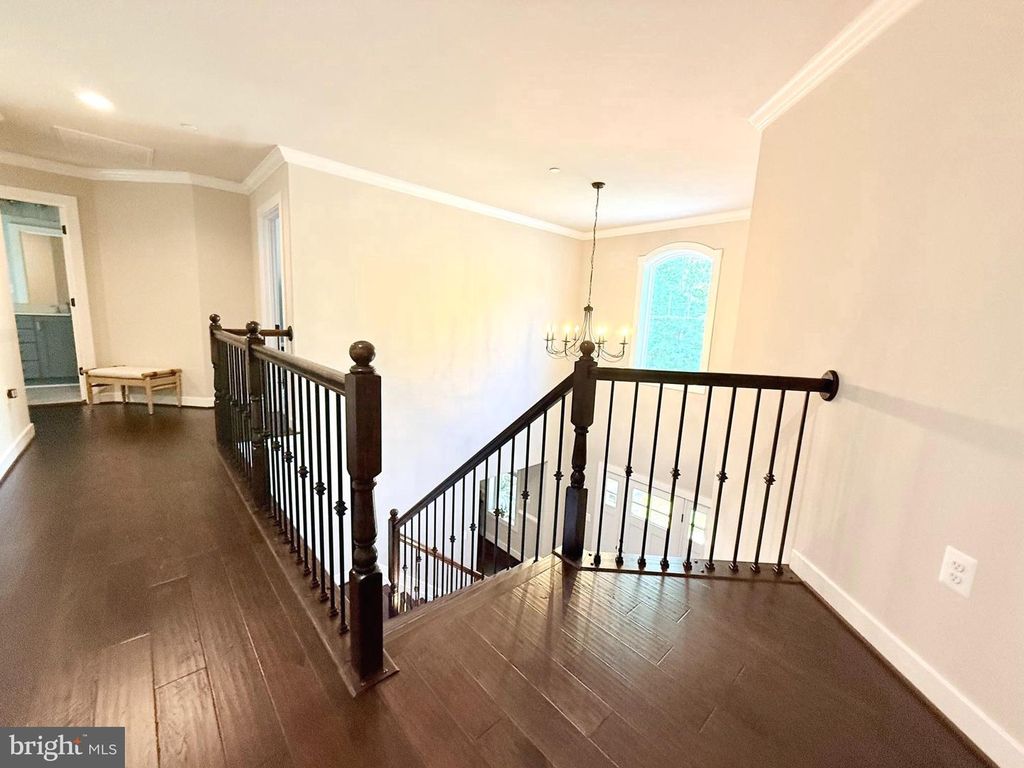 Image 19 of property listing at 42102 WOODY LN, Mechanicsville, MD 20659