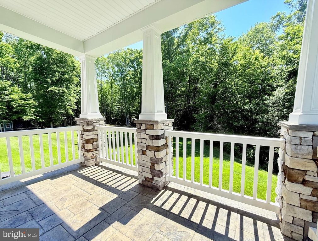 Image 35 of property listing at 42102 WOODY LN, Mechanicsville, MD 20659