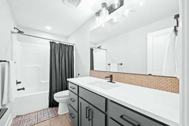 1100 Summerchase, Derby, KS 67037