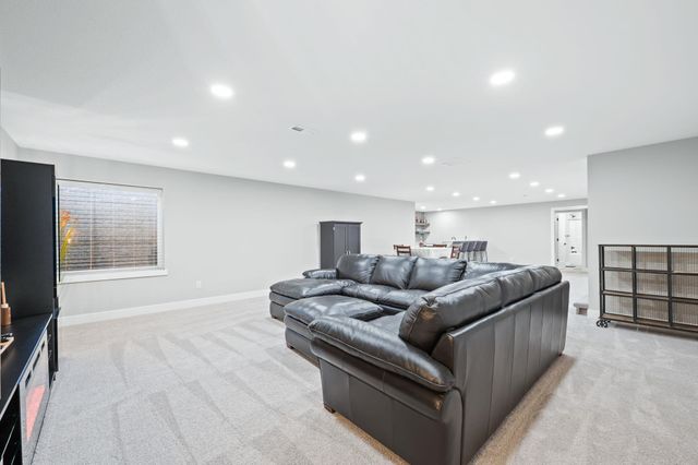 1100 Summerchase, Derby, KS 67037