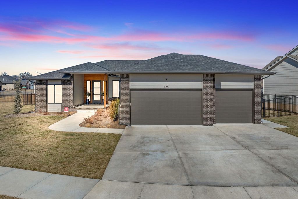 1100 Summerchase, Derby, KS 67037