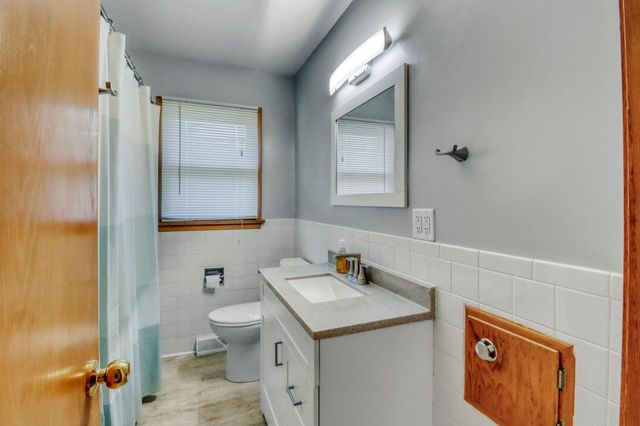 1613 16th Street S, Moorhead, MN 56560