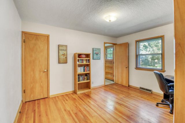 1613 16th Street S, Moorhead, MN 56560