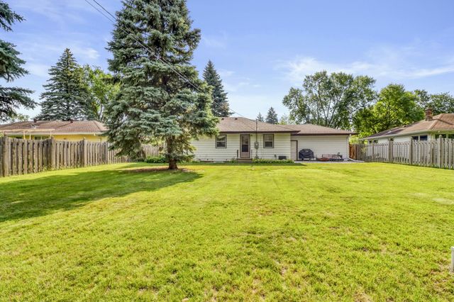 1613 16th Street S, Moorhead, MN 56560
