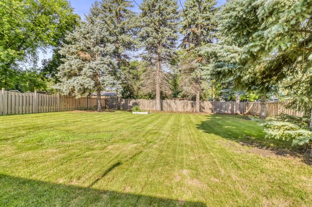 1613 16th Street S, Moorhead, MN 56560