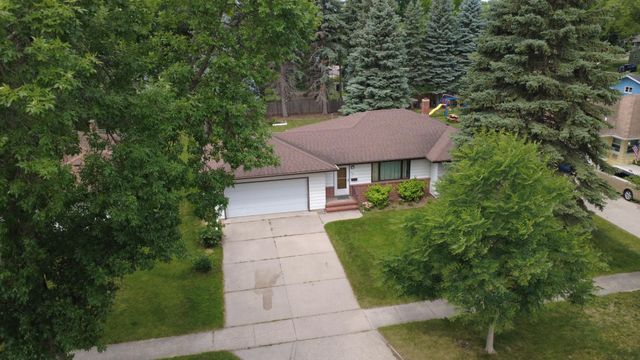1613 16th Street S, Moorhead, MN 56560