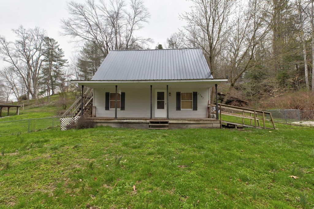2767 Grahn Road, Olive Hill, KY 41164