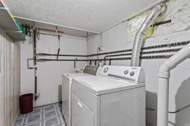 1220 N WABASH Avenue, Kokomo, IN 46901