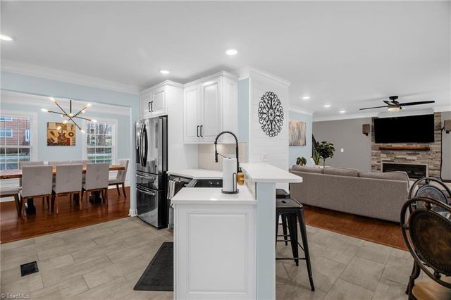 6012 Delburg Drive, Winston-salem, NC 27106