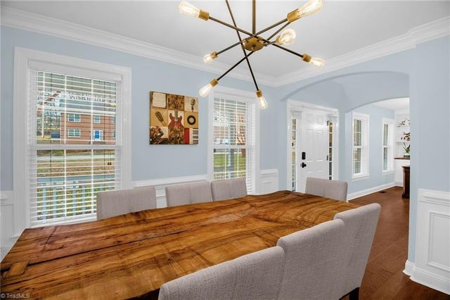 6012 Delburg Drive, Winston-salem, NC 27106