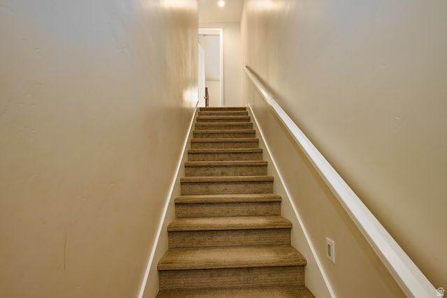 1283 N GALLEN ROAD RD, Santa Clara, UT 84765