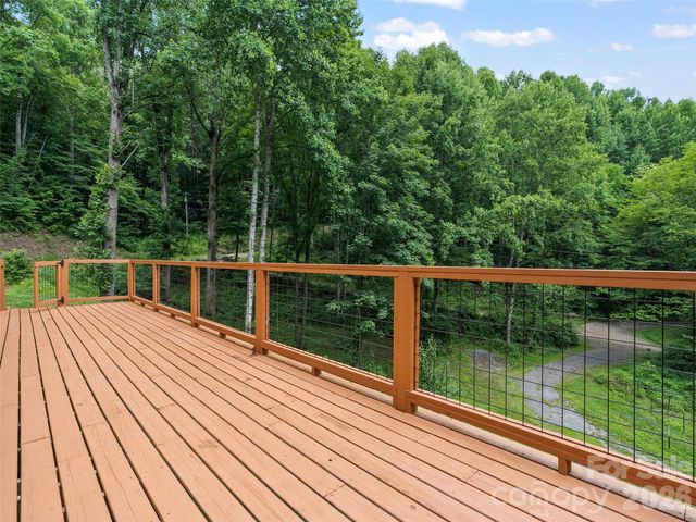 193 Tipstill Cove, Waynesville, NC 28786