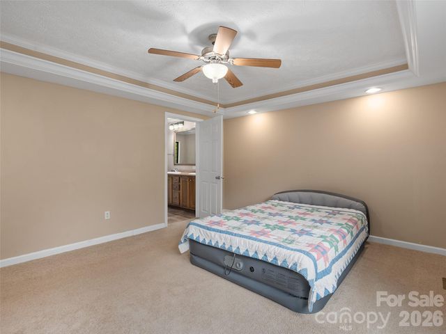 193 Tipstill Cove, Waynesville, NC 28786