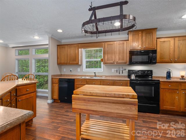 193 Tipstill Cove, Waynesville, NC 28786