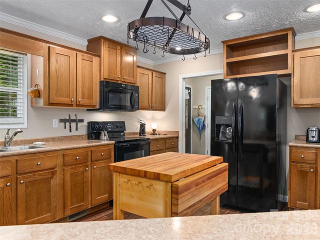 193 Tipstill Cove, Waynesville, NC 28786
