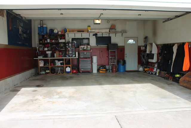916 Birchwood Drive, Colona, IL 61241