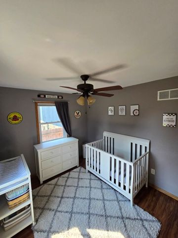 916 Birchwood Drive, Colona, IL 61241