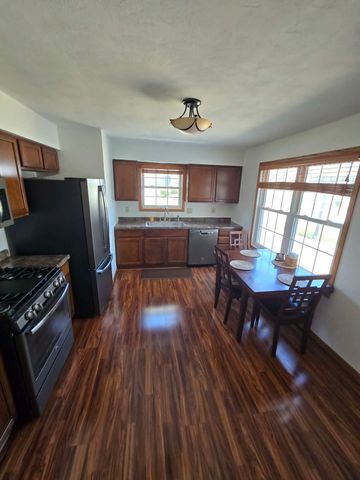 916 Birchwood Drive, Colona, IL 61241