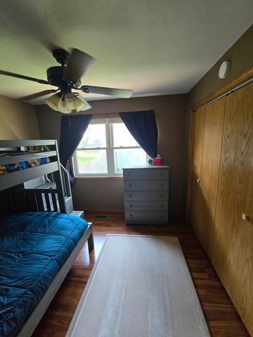 916 Birchwood Drive, Colona, IL 61241