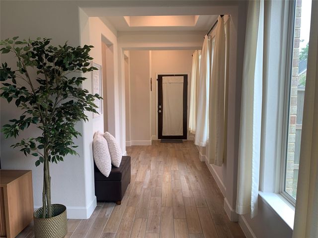 475 Glacier Pass, Montgomery, TX 77316