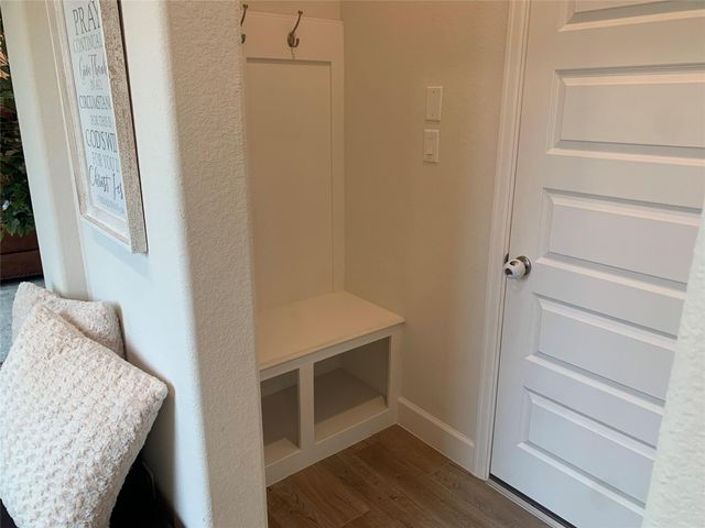 475 Glacier Pass, Montgomery, TX 77316