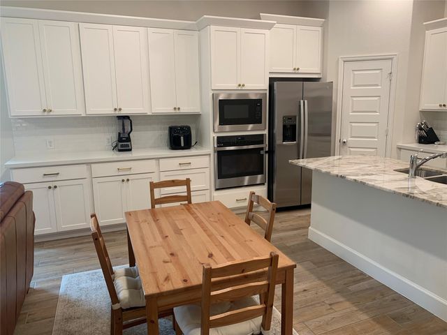 475 Glacier Pass, Montgomery, TX 77316