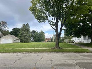 1111 DODGE STREET, Kewaunee, WI 54216