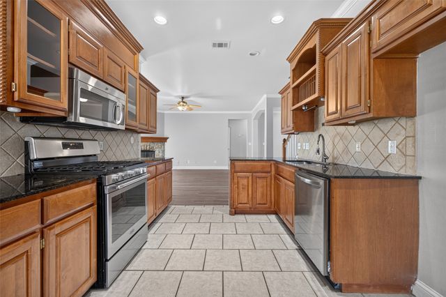 9303 N 103rd East Avenue, Owasso, OK 74055