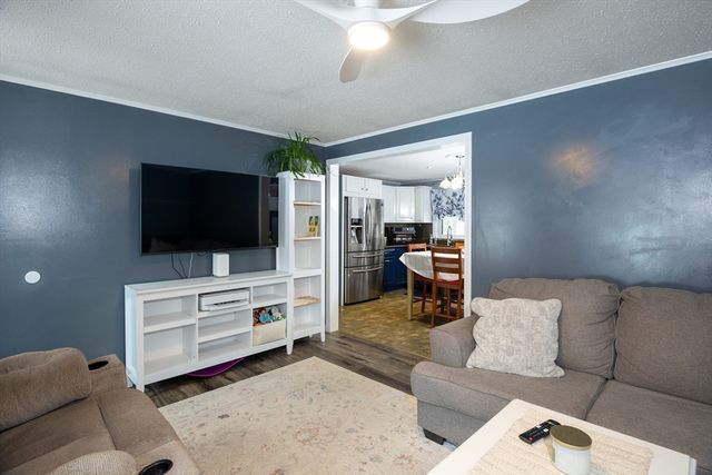 40 Shedd Rd, Bernardston, MA 01337