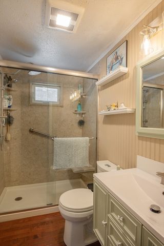 40 Shedd Rd, Bernardston, MA 01337