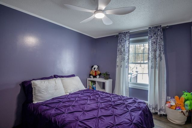 40 Shedd Rd, Bernardston, MA 01337