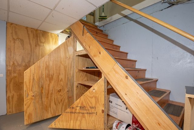 40 Shedd Rd, Bernardston, MA 01337