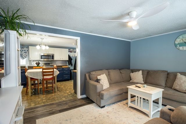 40 Shedd Rd, Bernardston, MA 01337