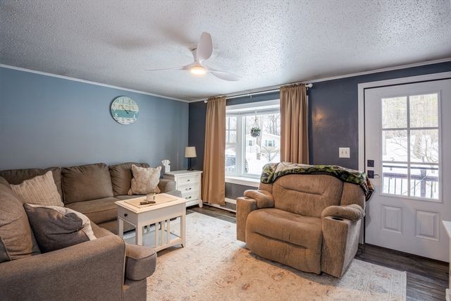 40 Shedd Rd, Bernardston, MA 01337