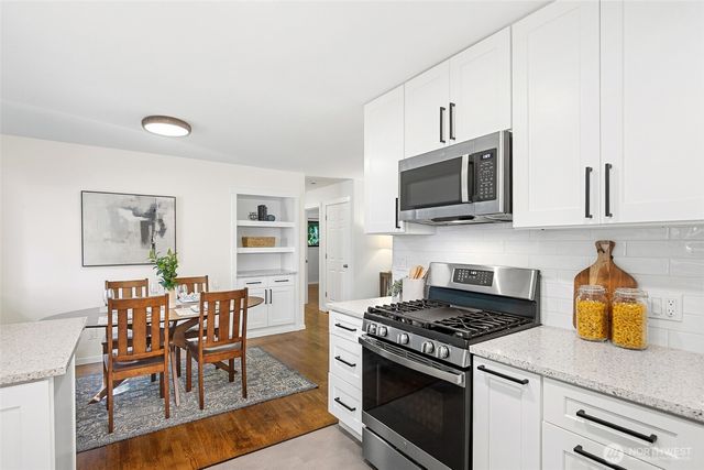 13403 SE 208th Street, Kent, WA 98042