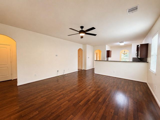 8739 Leclaire Meadow Drive, Humble, TX 77338