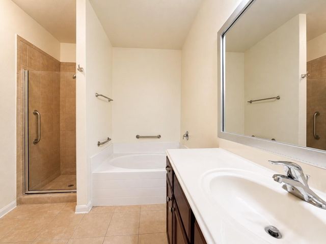 8739 Leclaire Meadow Drive, Humble, TX 77338