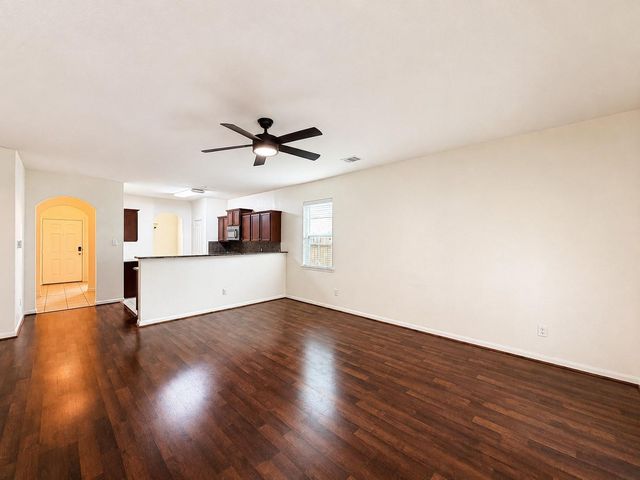 8739 Leclaire Meadow Drive, Humble, TX 77338