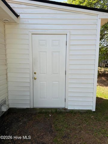 1821 East Trail Drive SE, Wilson, NC 27893