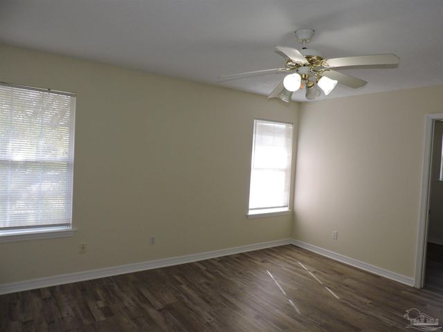 3296 Two Sisters Way, Pensacola, FL 32505