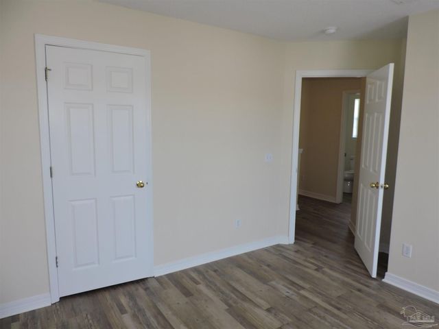 3296 Two Sisters Way, Pensacola, FL 32505