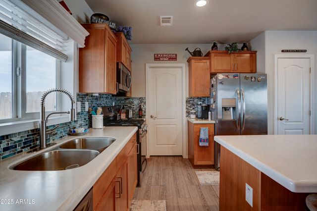 26340 N VINEYARD Lane, Paulden, AZ 86334