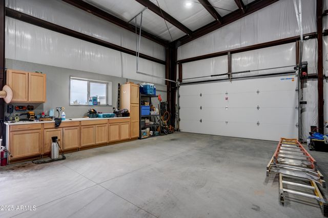 26340 N VINEYARD Lane, Paulden, AZ 86334