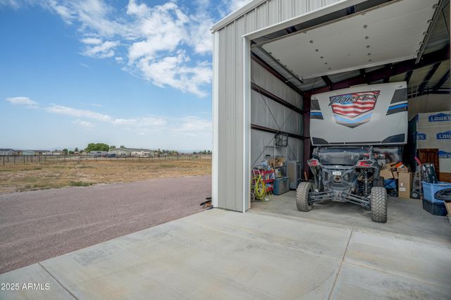 26340 N VINEYARD Lane, Paulden, AZ 86334