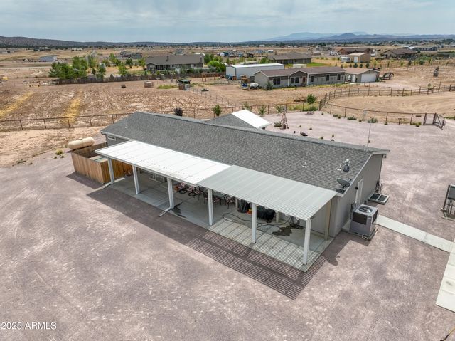 26340 N VINEYARD Lane, Paulden, AZ 86334