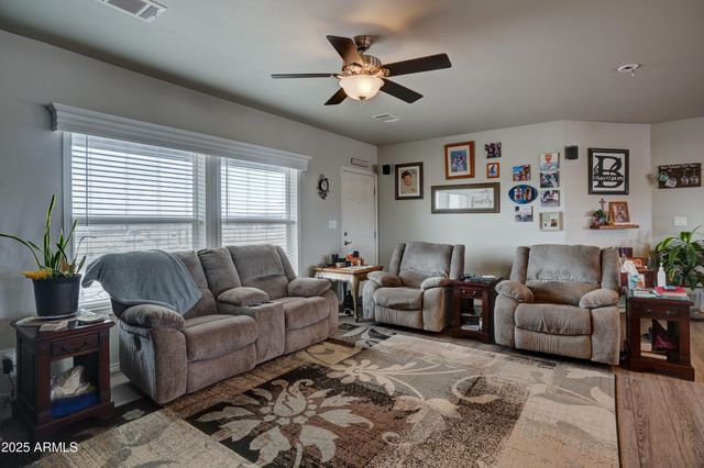 26340 N VINEYARD Lane, Paulden, AZ 86334