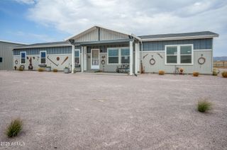 26340 N VINEYARD Lane, Paulden, AZ 86334