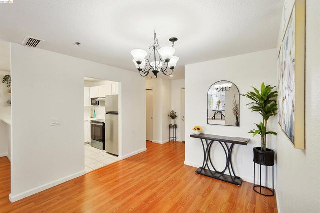 535 Pierce St 3301, Albany, CA 94706