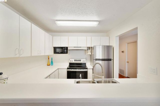 535 Pierce St 3301, Albany, CA 94706