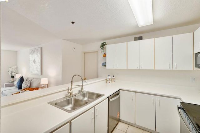 535 Pierce St 3301, Albany, CA 94706